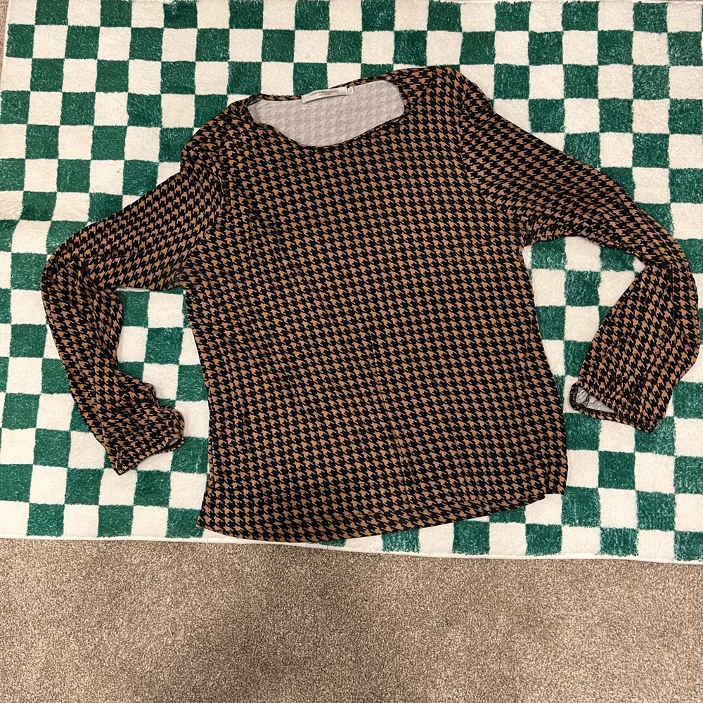 Simons Contempotaine Houndstooth Top in Black and Brown
